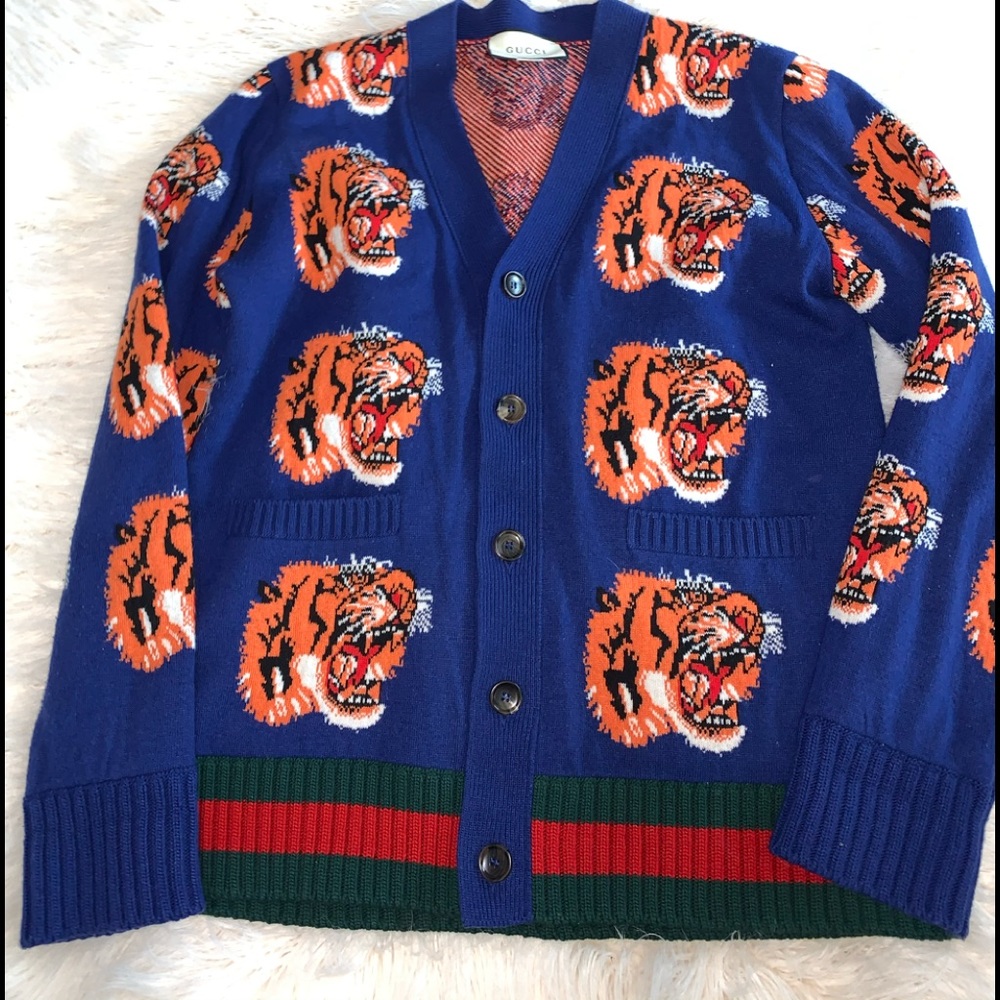 Authentic GUCCI Women’s Sweater Beautiful